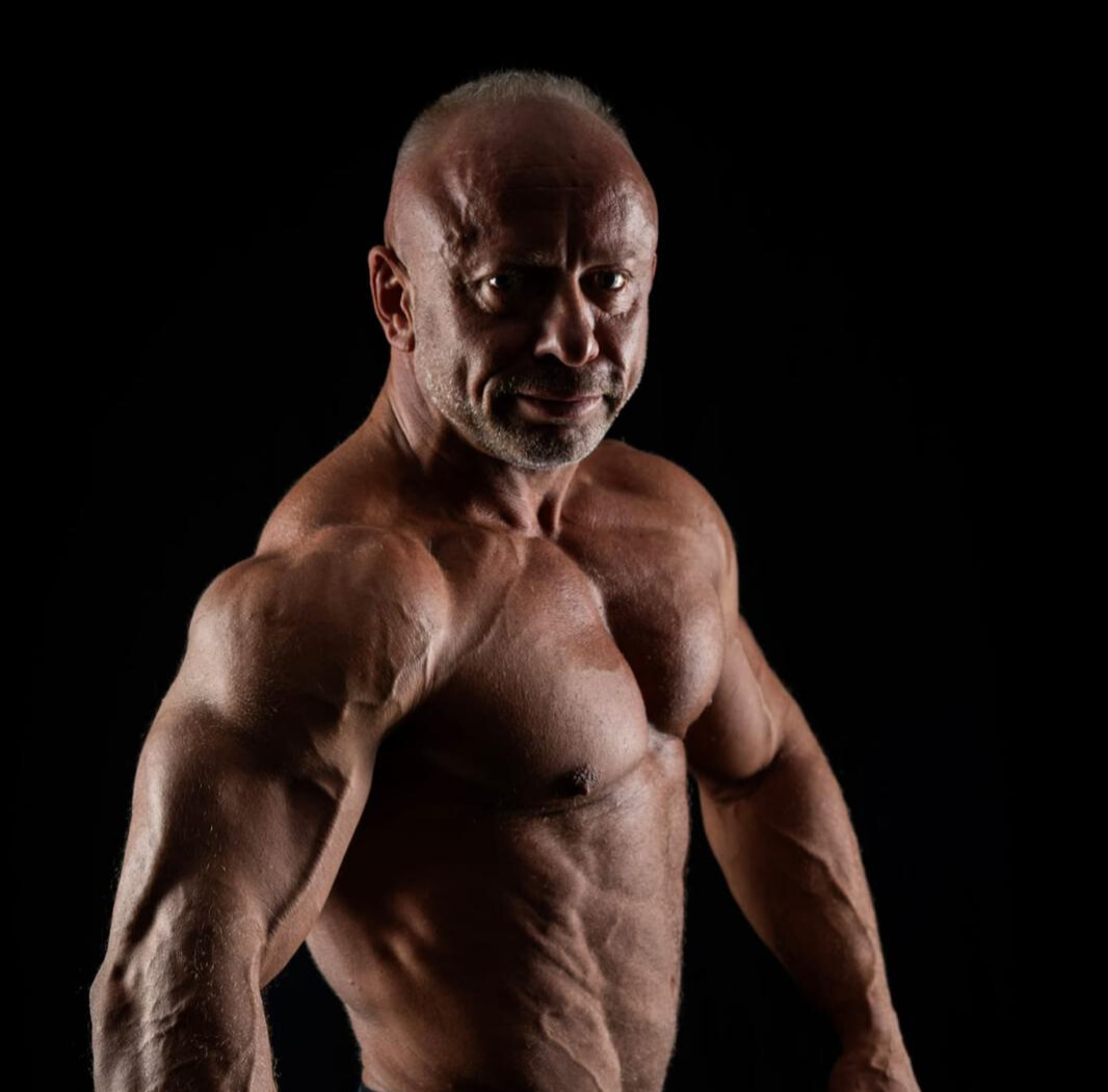 Trener personalny na siłowni